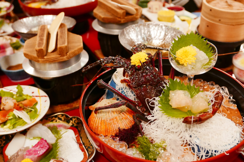 金目鯛・伊勢海老・鮑の会席（伊東）伊豆三大美味が一度に楽しめるのはここだけです。界ブランドの料理クオリティも高く、コスパ的にも満足度が高いです！